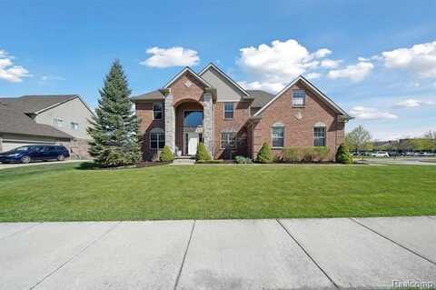 54210 BIRCHWOOD Drive, South Lyon, MI 48178