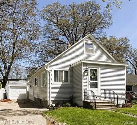 2265 Maddy Lane, Keego Harbor, MI 48320