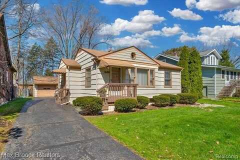1608 INVERNESS Street, Sylvan Lake, MI 48320