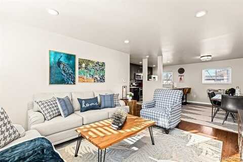 1809 W FARNUM Avenue, Royal Oak, MI 48067