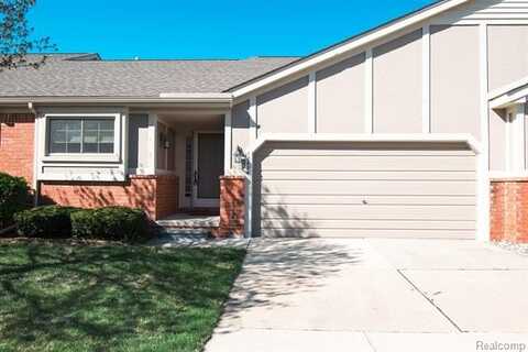 18484 BROOKSIDE Lane, Clinton Township, MI 48038