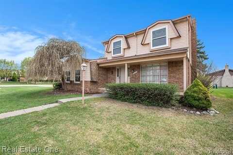 46666 E OAKWOOD Drive, Macomb, MI 48044