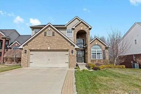 53970 SPRINGWOOD Drive, South Lyon, MI 48178