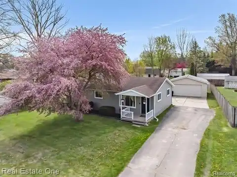 201 MONTAGUE Street, Belleville, MI 48111