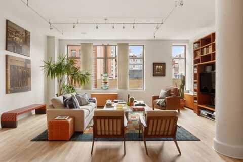 252 Seventh Avenue, New York, NY 10001