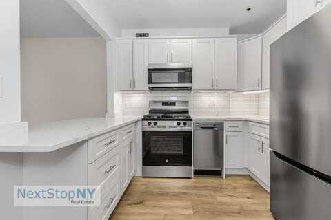 405 East 82nd Street, New York, NY 10028
