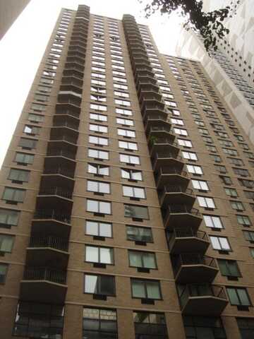 212 East 47th Street, New York, NY 10017