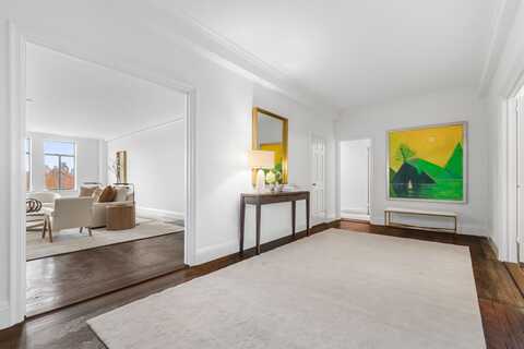 211 Central Park West, New York, NY 10024