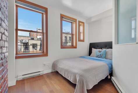 217 East 5th Street, New York, NY 10003