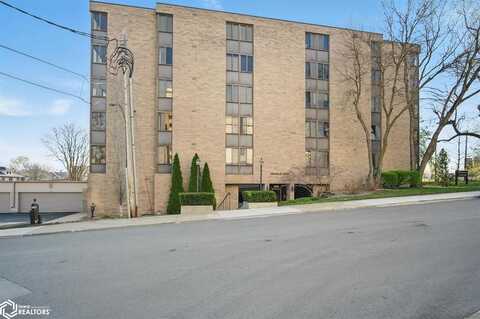 505 36Th Street, Des Moines, IA 50312