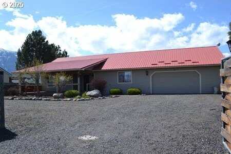 707 N RUSSELL ST, Joseph, OR 97846