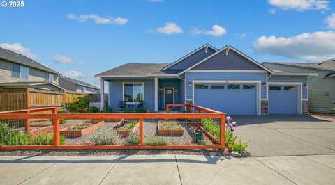 306 S 7TH ST, Carlton, OR 97111