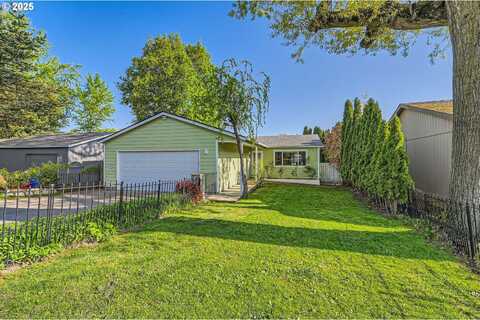 2433 NE SARATOGA ST, Portland, OR 97211
