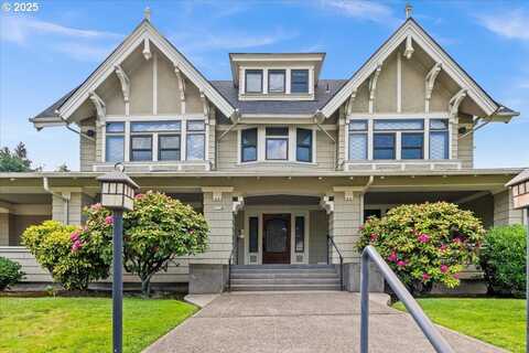 1111 NW 25TH AVE, Portland, OR 97210