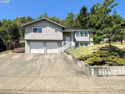 2500 NW LOMA VISTA DR, Roseburg, OR 97471