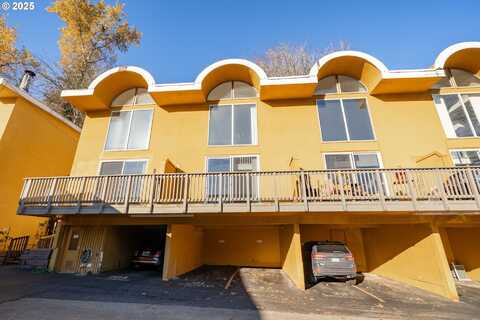 847 SW BROADWAY DR, Portland, OR 97201