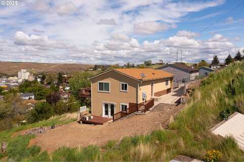 937 S MAIN PL, Pendleton, OR 97801