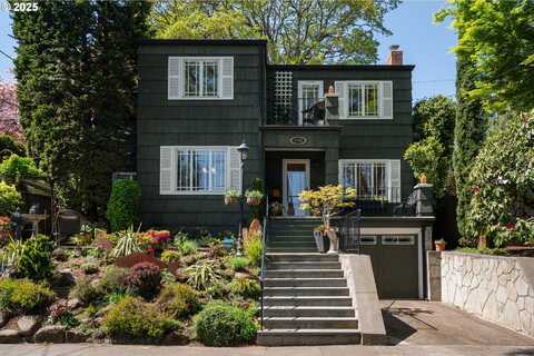 7533 S CORBETT AVE, Portland, OR 97219