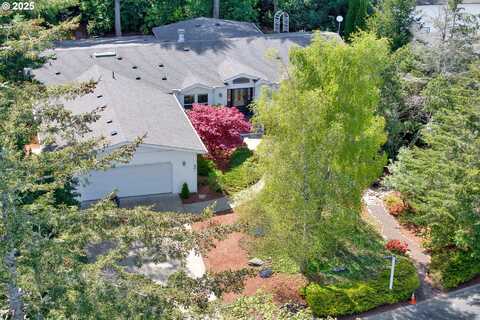 901 LILLIE CIRCLE DR, Florence, OR 97439