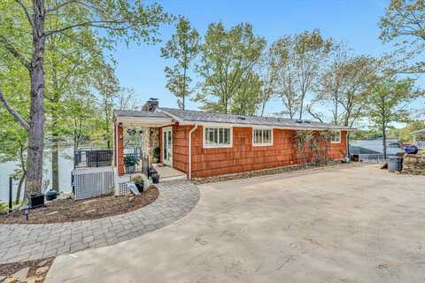 382 Blue Lake RD, Union Hall, VA 24176