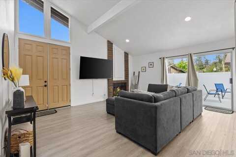 2305 Nueces Ln, Spring Valley, CA 91977