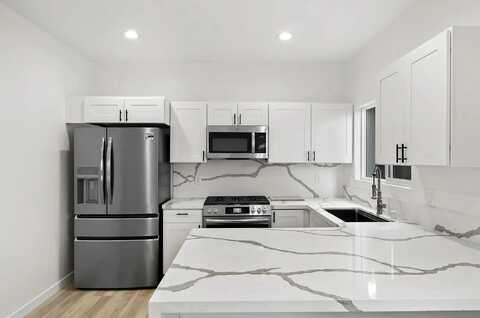 7229 Mohawk St, San Diego, CA 92115