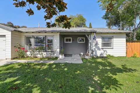734 Hackberry Pl, Fallbrook, CA 92028
