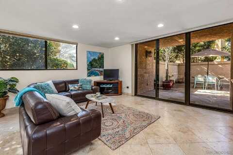 2420 Torrey Pines Rd, La Jolla, CA 92037