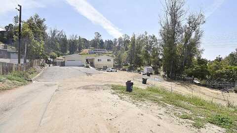 10957 VALLE VISTA ROAD, LAKESIDE, CA 92040