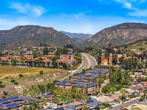7671 Mission Gorge Rd, San Diego, CA 92120