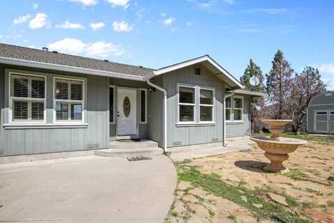 10532 Little Bogus Creek Rd, Montague, CA 96064