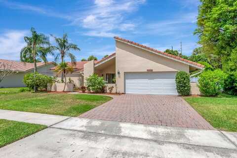21065 Escondido Way, Boca Raton, FL 33433