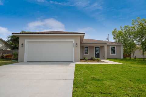 4657 SW Keats Street, Port Saint Lucie, FL 34953