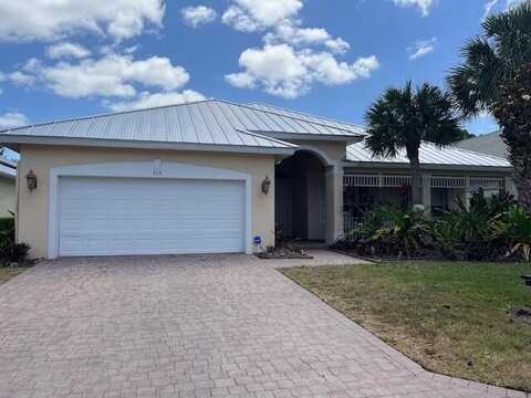 212 NW Pleasant Grove Way, Port Saint Lucie, FL 34986