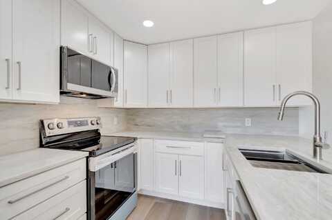 2003 20th Way, West Palm Beach, FL 33407