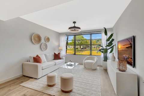 6049 Balboa Circle, Boca Raton, FL 33433