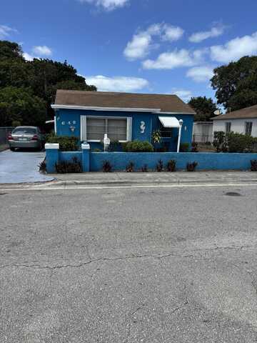640 W 2nd Street, Riviera Beach, FL 33404