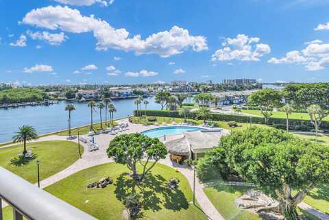 899 Jeffery Street, Boca Raton, FL 33487