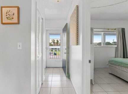 1118 Lake Terrace, Boynton Beach, FL 33426