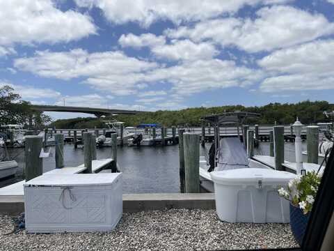 3500 S Kanner Highway, Stuart, FL 34994