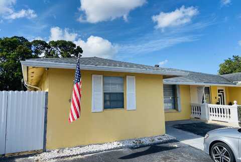 5268 Cannon Way E, West Palm Beach, FL 33415