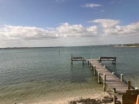 1145 Bayshore Drive, Fort Pierce, FL 34949