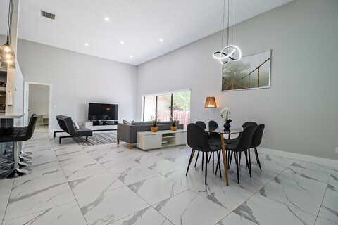 605 Leslie Dr Drive, Hallandale Beach, FL 33009