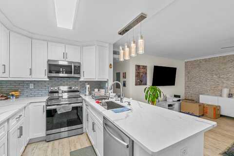 6 Burgundy A, Delray Beach, FL 33484