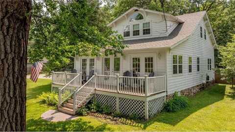 209 Park Avenue W, Hackensack, MN 56452