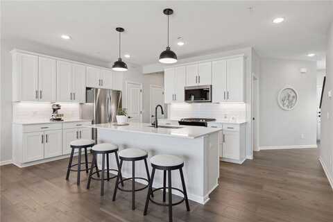 173 Junco Road N, Lake Elmo, MN 55042