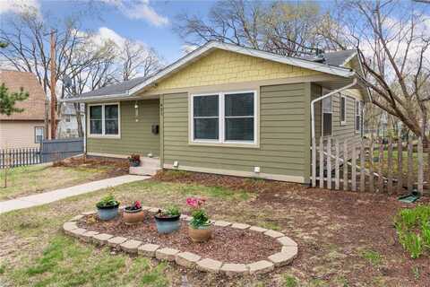 421 24th Avenue N, Minneapolis, MN 55411