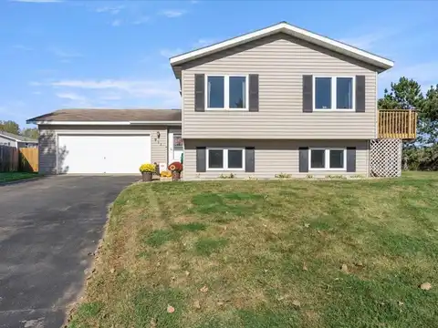 911 Blair Circle, Brainerd, MN 56401