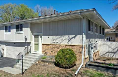 6674 Ives Lane N, Maple Grove, MN 55369