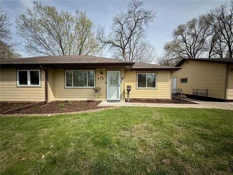 910 Queens Lane, Anoka, MN 55303